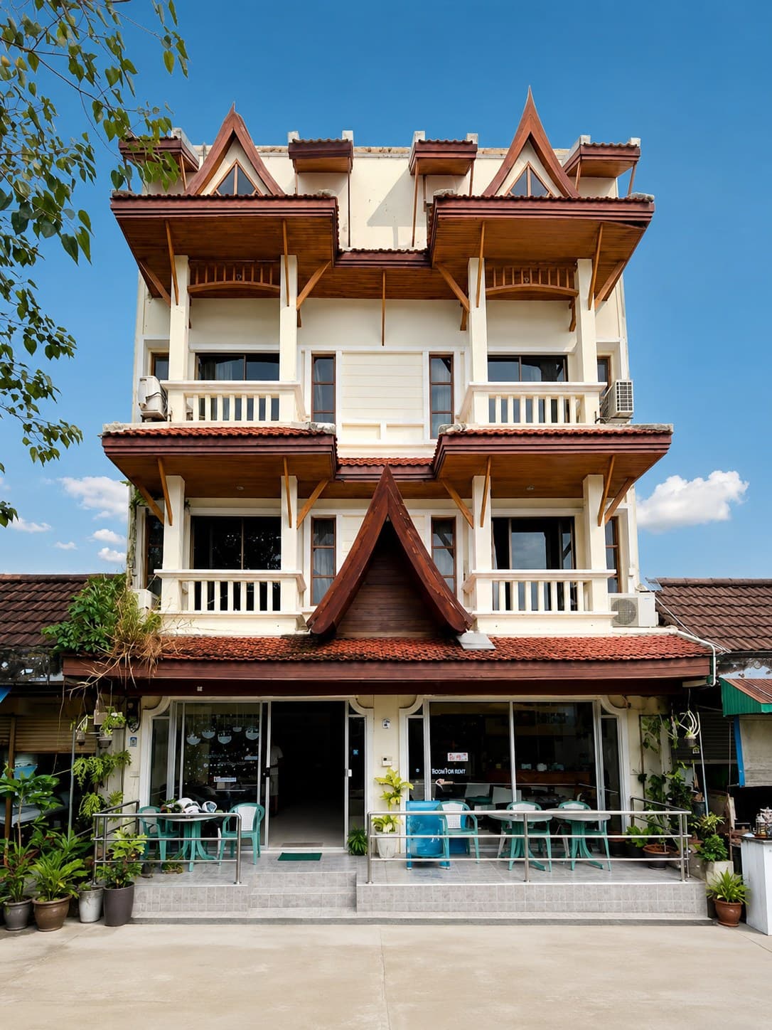 Kata vs Karon Beach: Which One's for You?