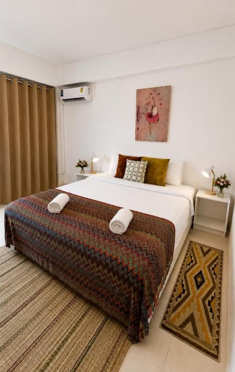 Deluxe Double Room with Balcony — photo 4